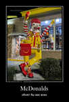 Демотиватор «McDonalds обнял бы вас всех»